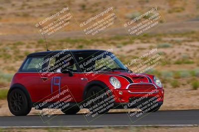 media/Jun-01-2025-CalClub SCCA (Sun) [[eae223c5dd]]/Group 1/Track Event 5/